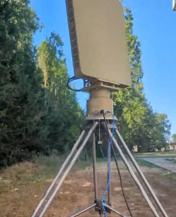 [CAJOE]  AERIS-10 开源无人机探测雷达